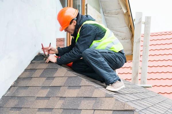 Home Roofing Contractor Insights Choosing the Right Material