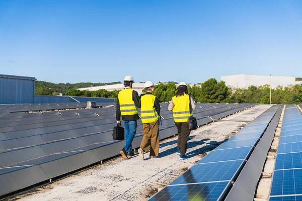 Electricians Management Service That Improves Customer Satisfaction