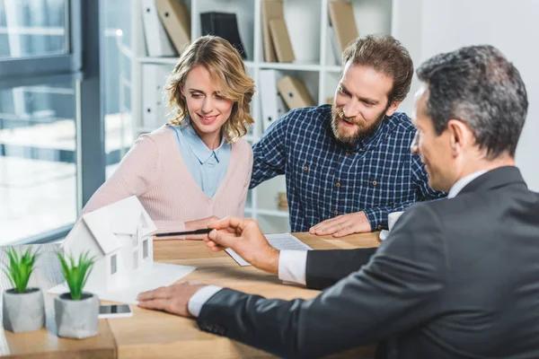 Expert Business and Real Estate Lawyer for Investment Properties
