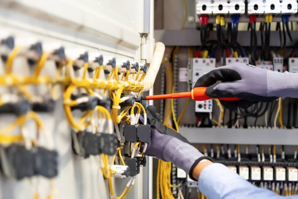 Experienced Electricians Offering electrical services in Fuquay-Varina